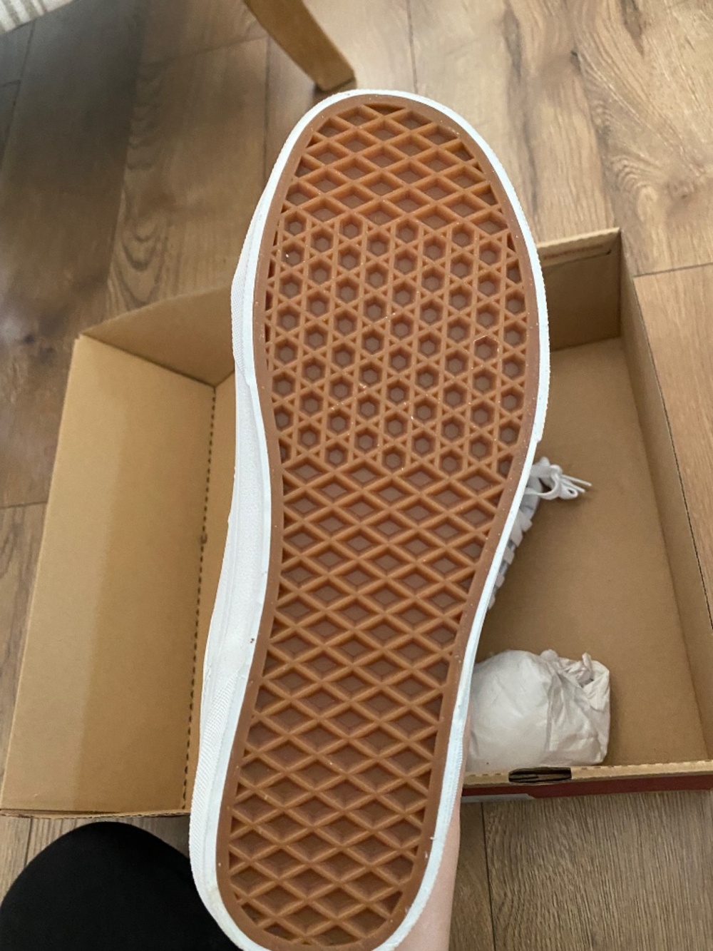 Vans - Picture 6 of 6